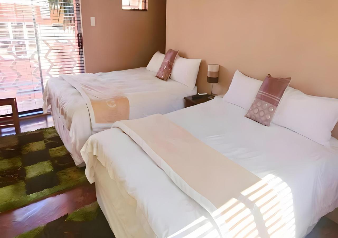Kzn Park View Guest House Durban Esterno foto