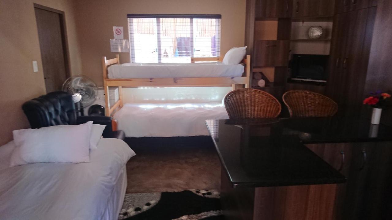 Kzn Park View Guest House Durban Esterno foto